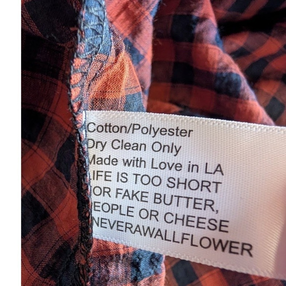 Never A Wallflower Womens Gingham Ruffle U-Neck Blouse Red Navy Blue Size M NWT - Picture 7 of 7